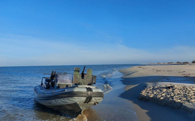 Попытка осуществить высадку на российском побережье в Херсонской области в районе Тендровской косы окончилась разгромом украинского десанта.