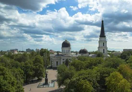 Спасо-Преображенский кафедральный собор Одессы снаружи и внутри