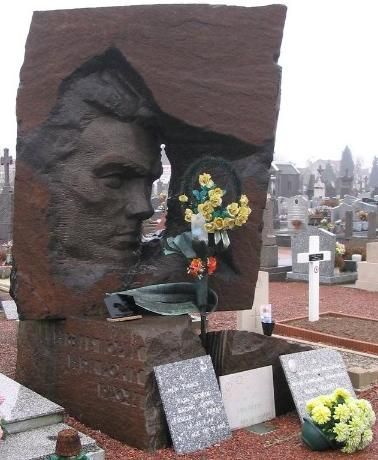 Надгробный памятник Василия Порика