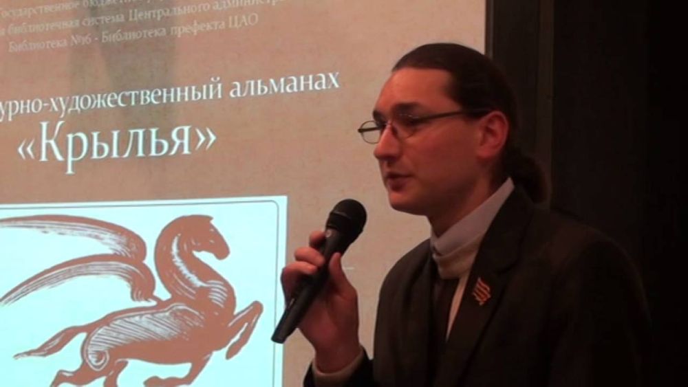 Секретарь правления Союза писателей ЛНР Андрей Чернов