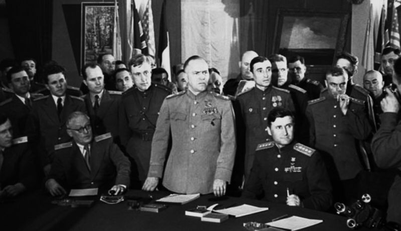 Маршал Г.К. Жуков – глава советской делегации на подписании акта о капитуляции Германии (Берлин, Карлсхорст, 8 мая 1945 г.)