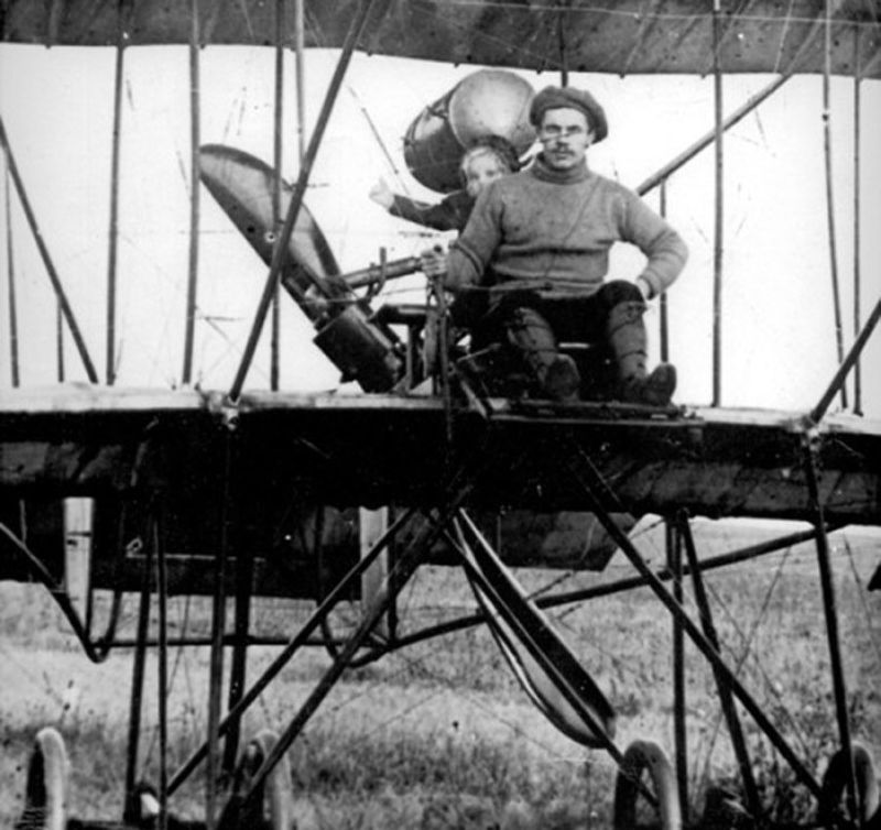 Первый полёт Валентины с отцом Степаном Васильевичем Гризодубовым