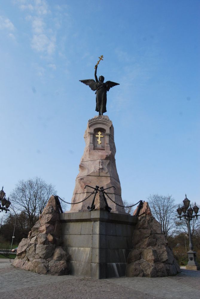 Памятник экипажу броненосца «Русалка» в Таллинне, корабль затонул в Финском заливе в сентябре 1893 года