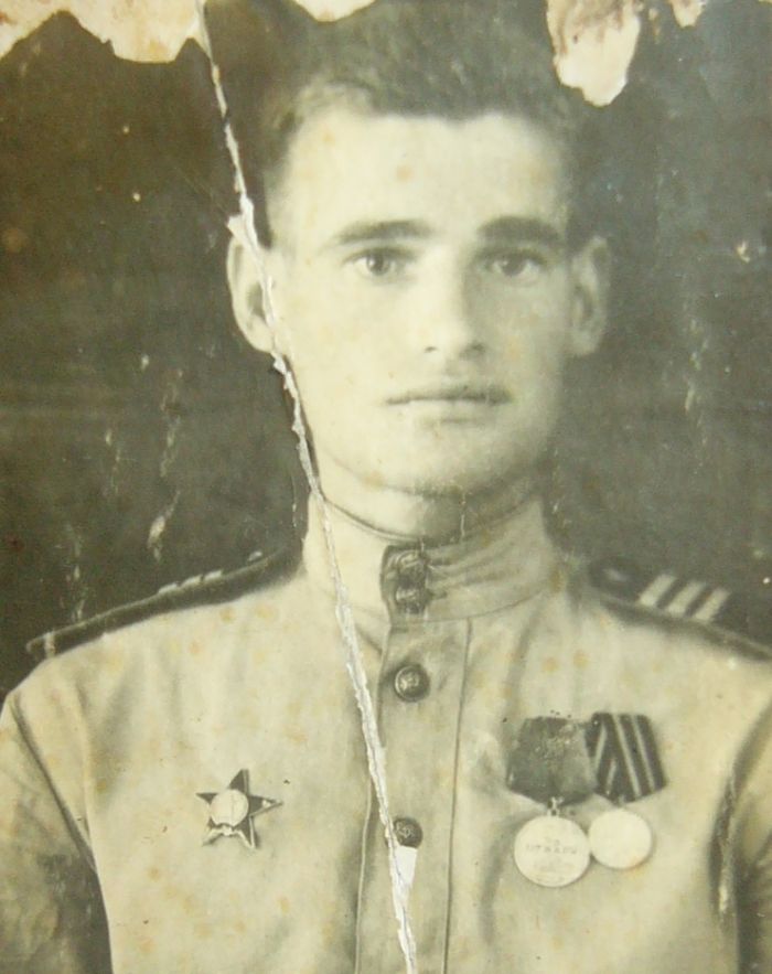 Солдат Алексей Скурлатов