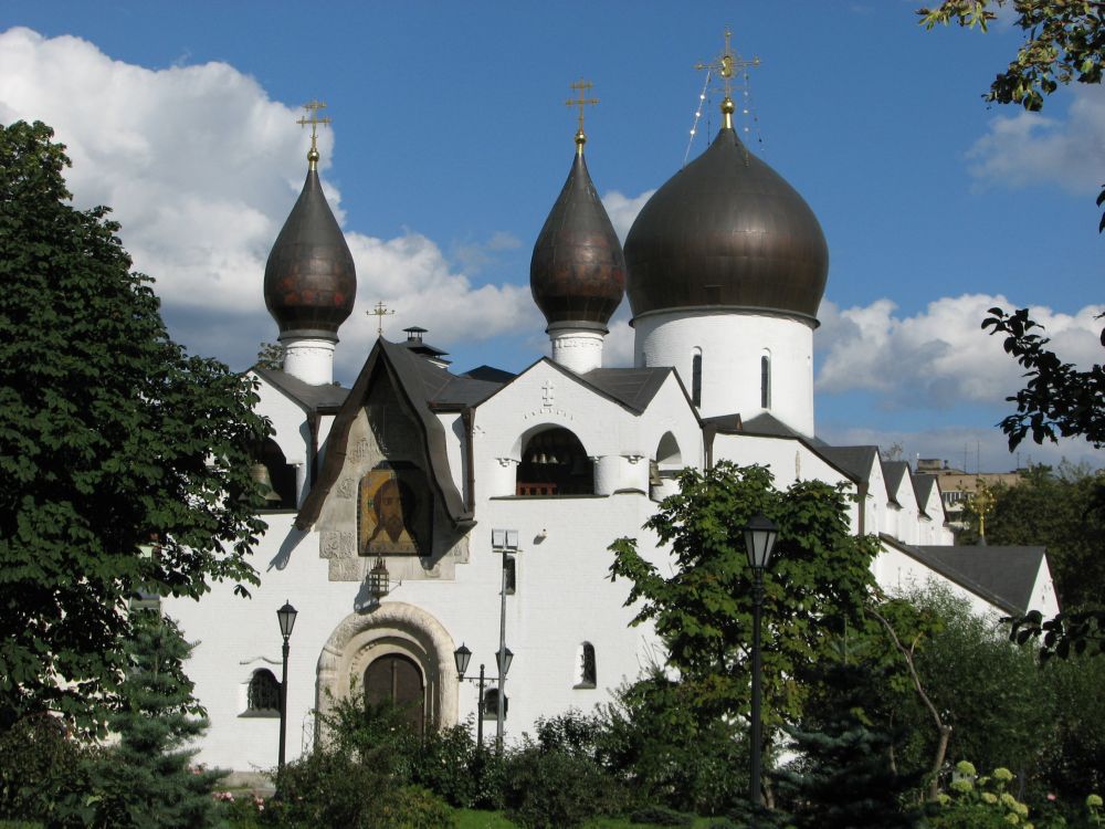 Покровский собор Марфо-Мариинской обители в Москве. Фото автора