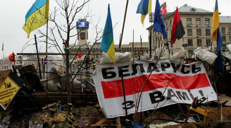 Взаимодействие украинских и белорусских националистов со времён государственного переворота 2014 года значительно усилилось, в том числе, и за счёт участия белорусов в карательных батальонах, воюющих с Донбассом