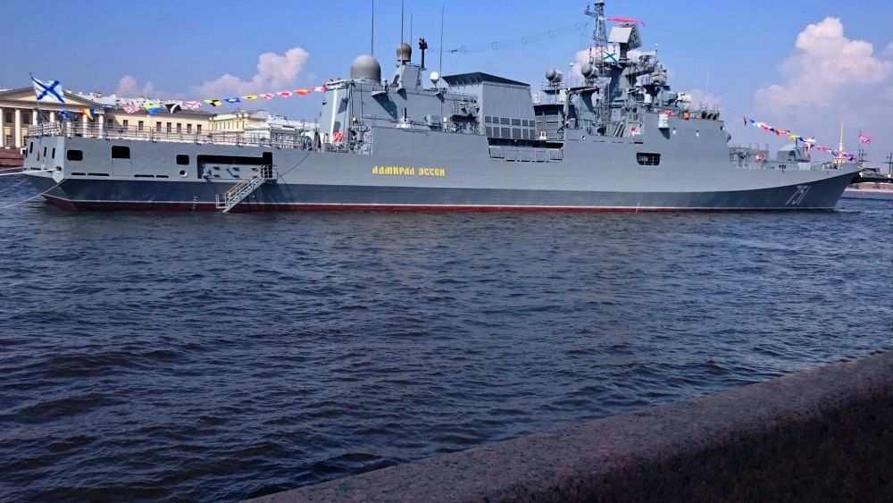 Сторожевые корабли «Адмирал Эссен» и «Адмирал Григорович»