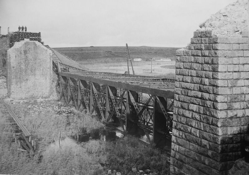 Один из разрушенных мостов на Станиславщине