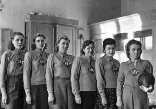 Женская сборная по волейболу Харьковского военного госпиталя, 1948 год