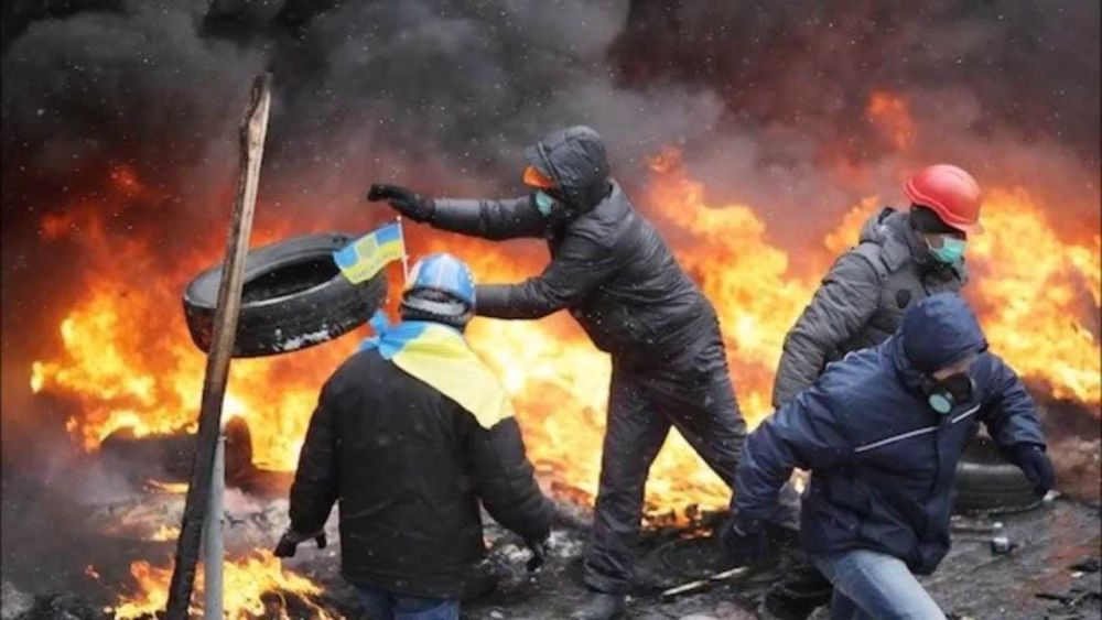 На рубеже 2013-2014 годов  на Украине организовали «революцию гидности»