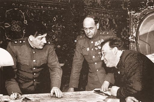 Владимир Алексеевич Глуздовский (слева), принимавший капитуляцию Бреслау