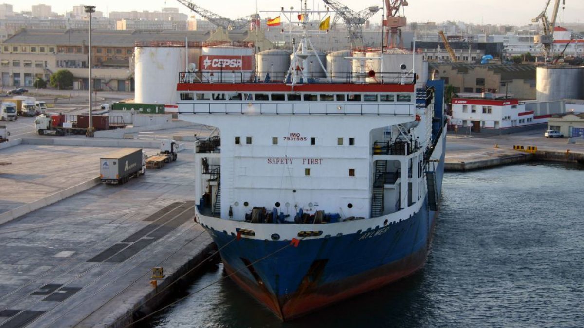 Порт Джурджулешты принимает корабли