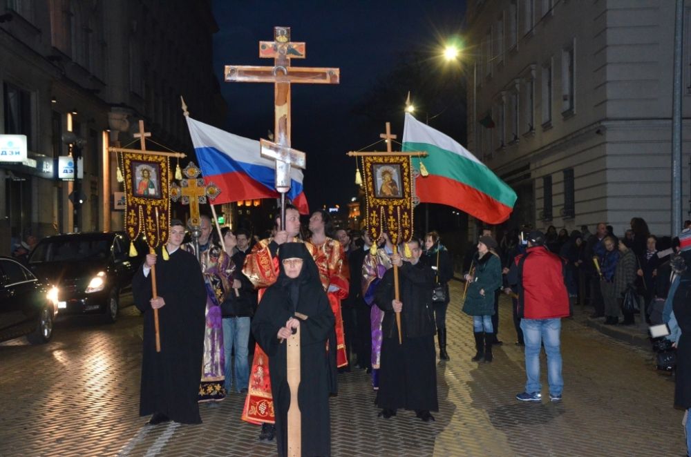 Крестный ход в Софии в день прославления святителя Серафима