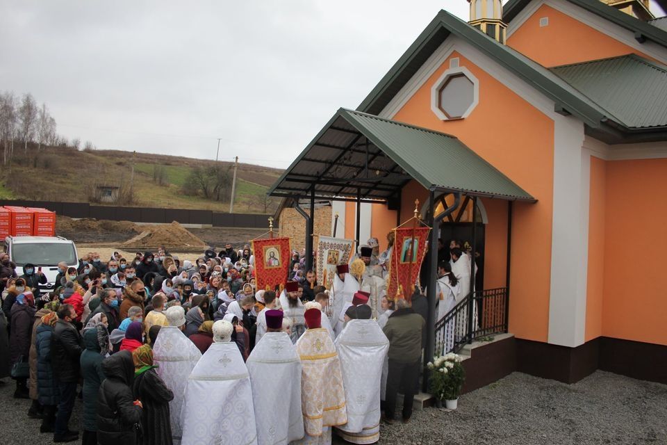 Освящение нового храма в с. Брыков