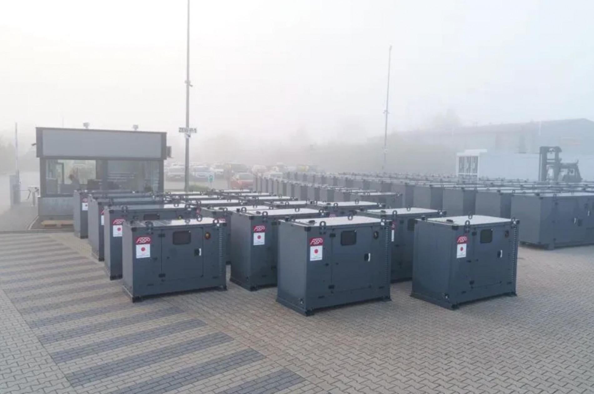 Хвалёные генераторы и мини-ТЭЦ не спасают Украину