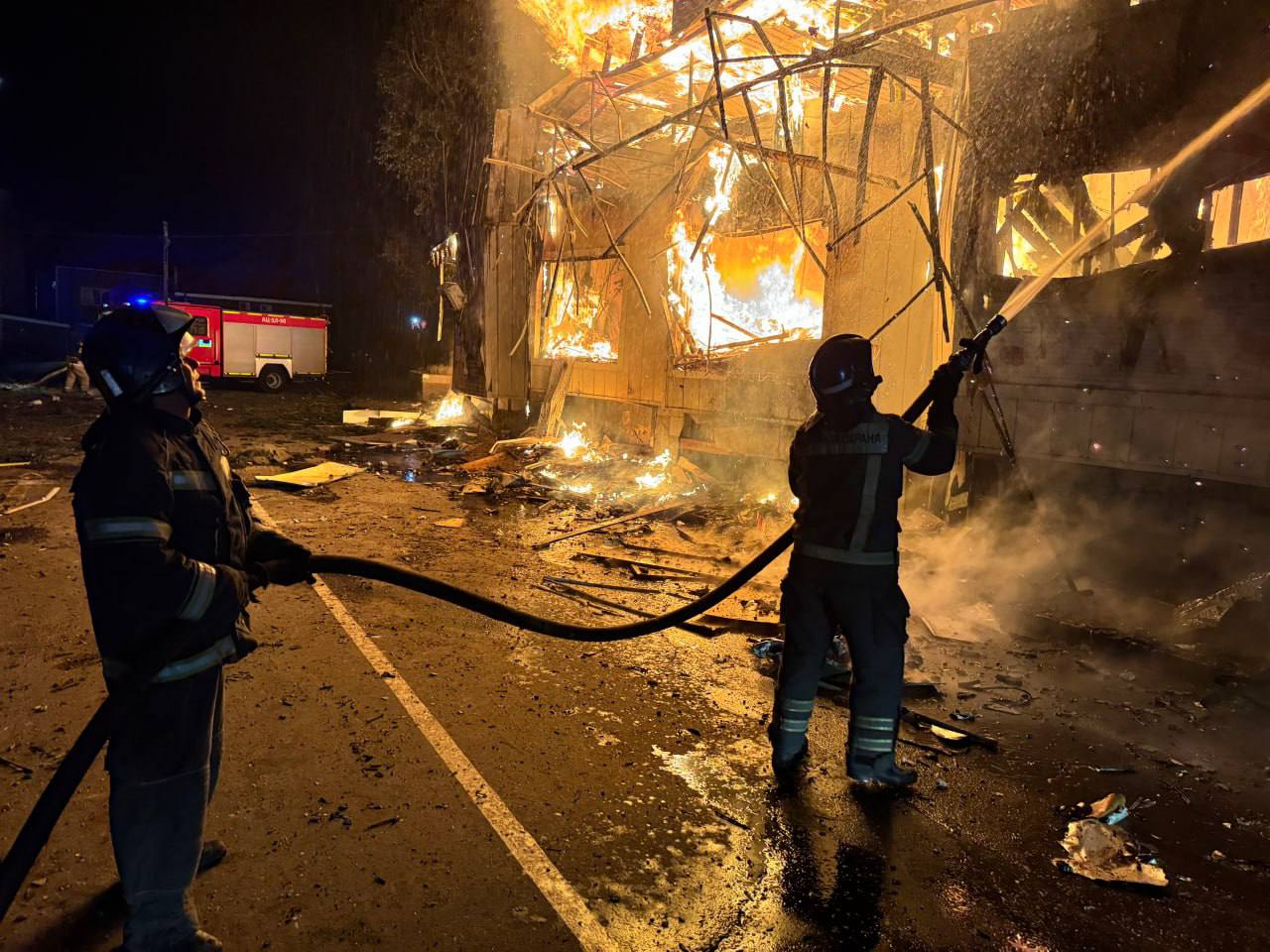 Украинские террористы нанесли удар по району с плотной жилой застройкой и большим количеством транспортных развязок. 