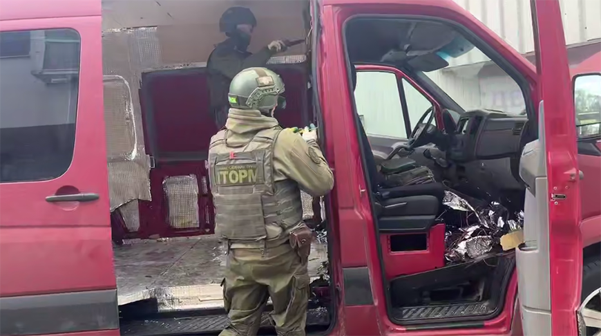 Задержанный на польско-белорусской границе микроавтобус со взрывчаткой