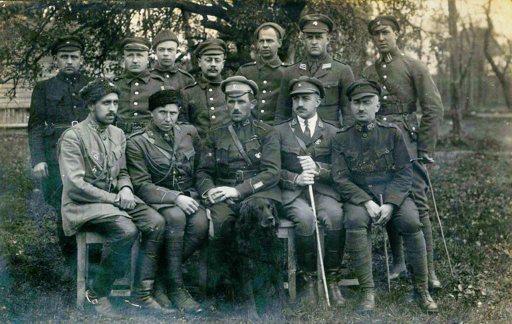 Булак-Балахович со своим штабом