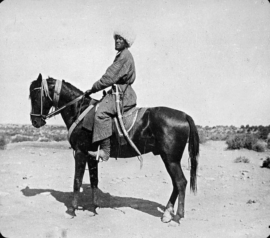 Хивинский всадник на фотографии того времени