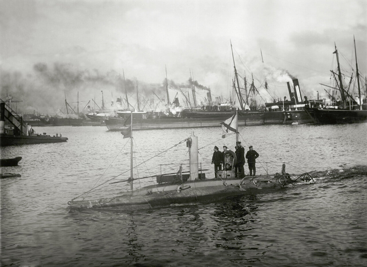 Подводная лодка «Дельфин» до модернизации. 1904 год