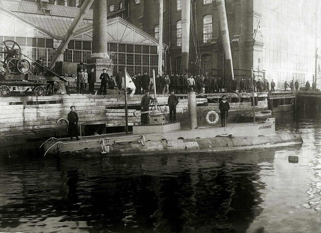 Подводная лодка «Дельфин» после модернизации.  Балтика, 1904 год