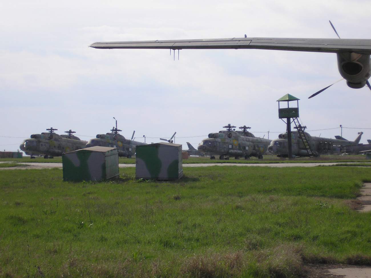 Обчищенные вертолёты в Одессе 