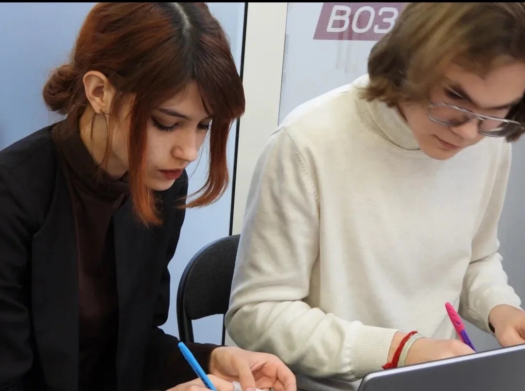 В  светлый праздник Пасхи в Алчевске провели увлекательную викторину для молодёжи