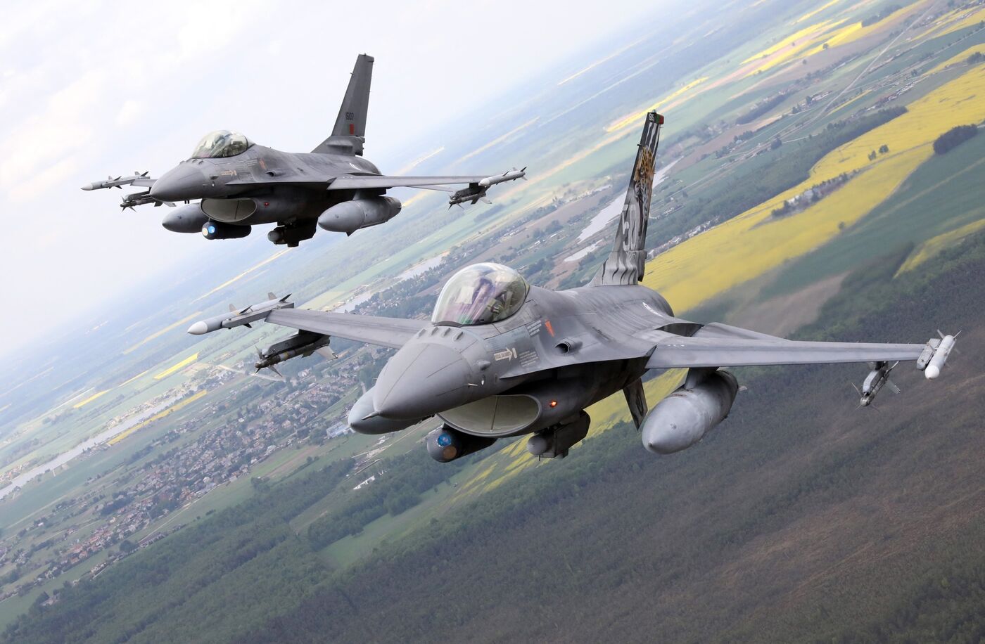 F-16 / Petras Malukas/AFP/Getty Images