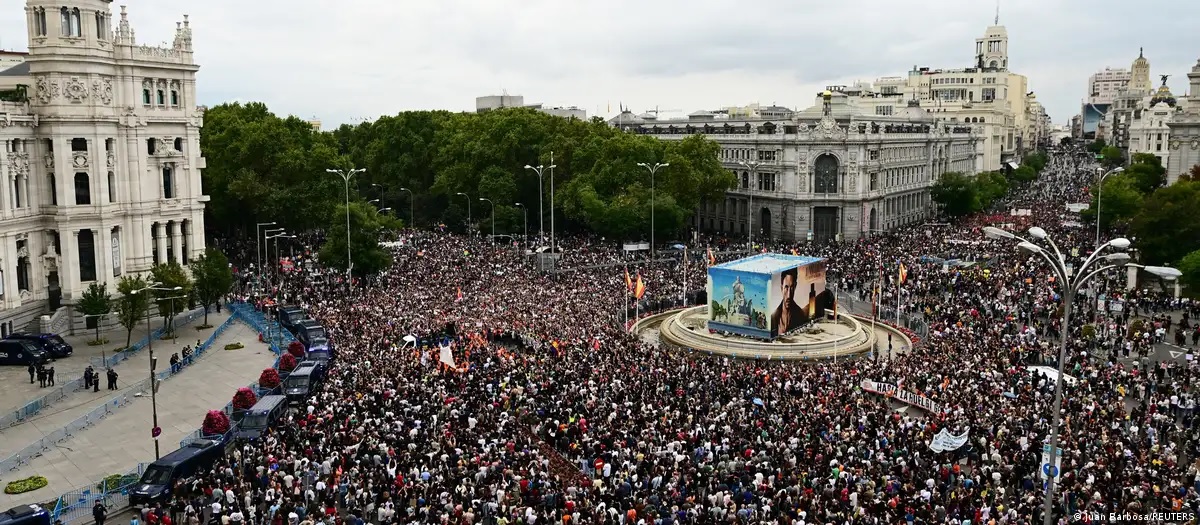 Протестный митинг в Мадриде 03.10.2026 / Juan Barbosa / Reuters