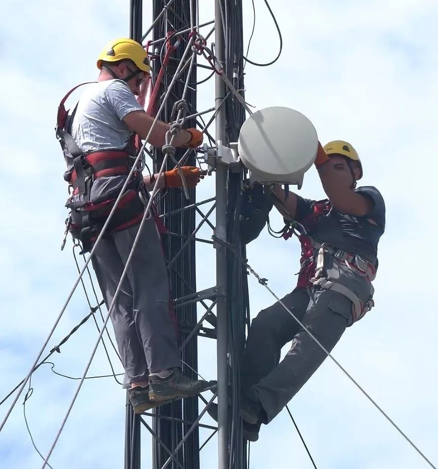 В освобождённых районах ДНР восстанавливают инфраструктуру и связь 