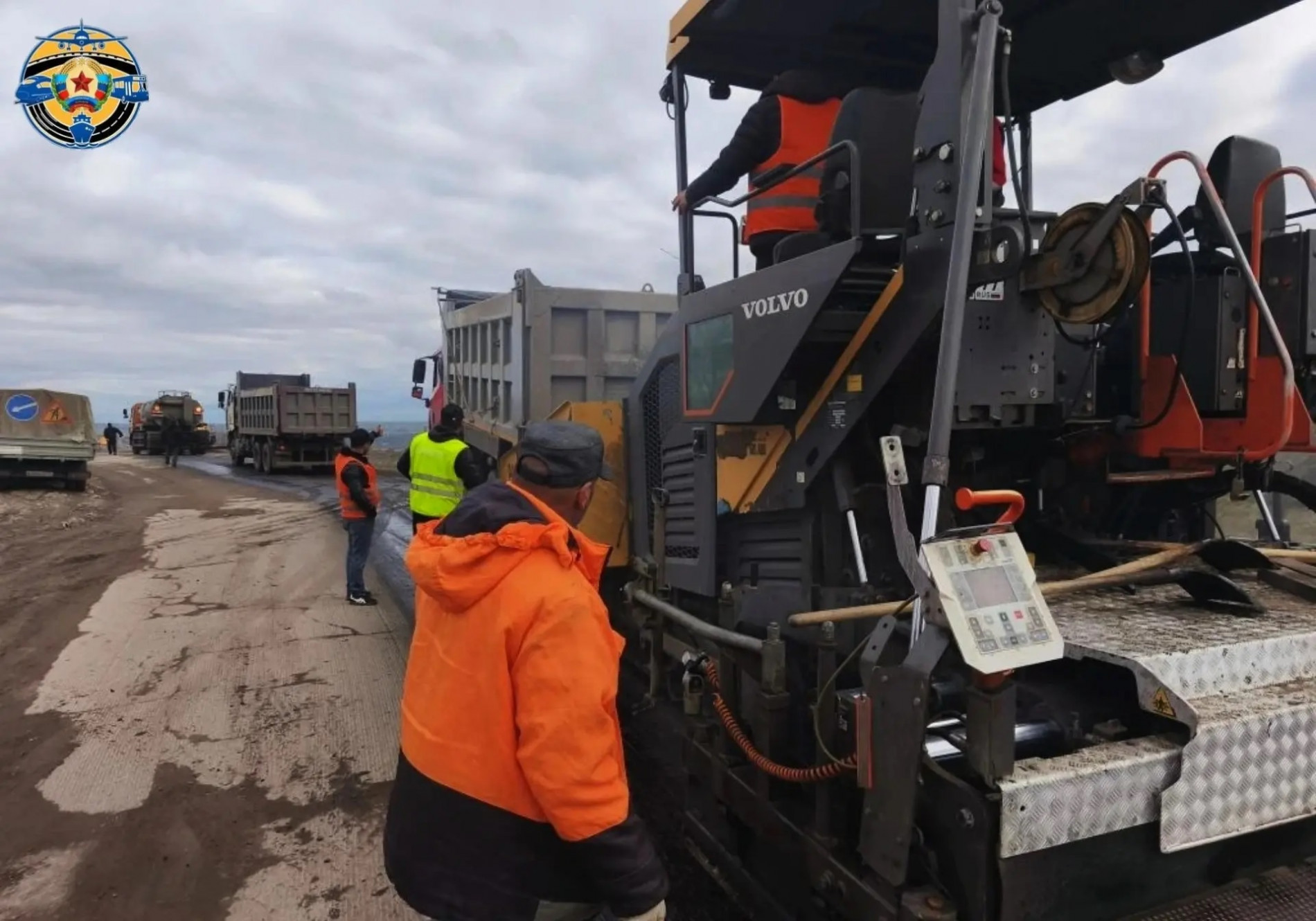 В ЛНР восстанавливают трассы межмуниципального значения