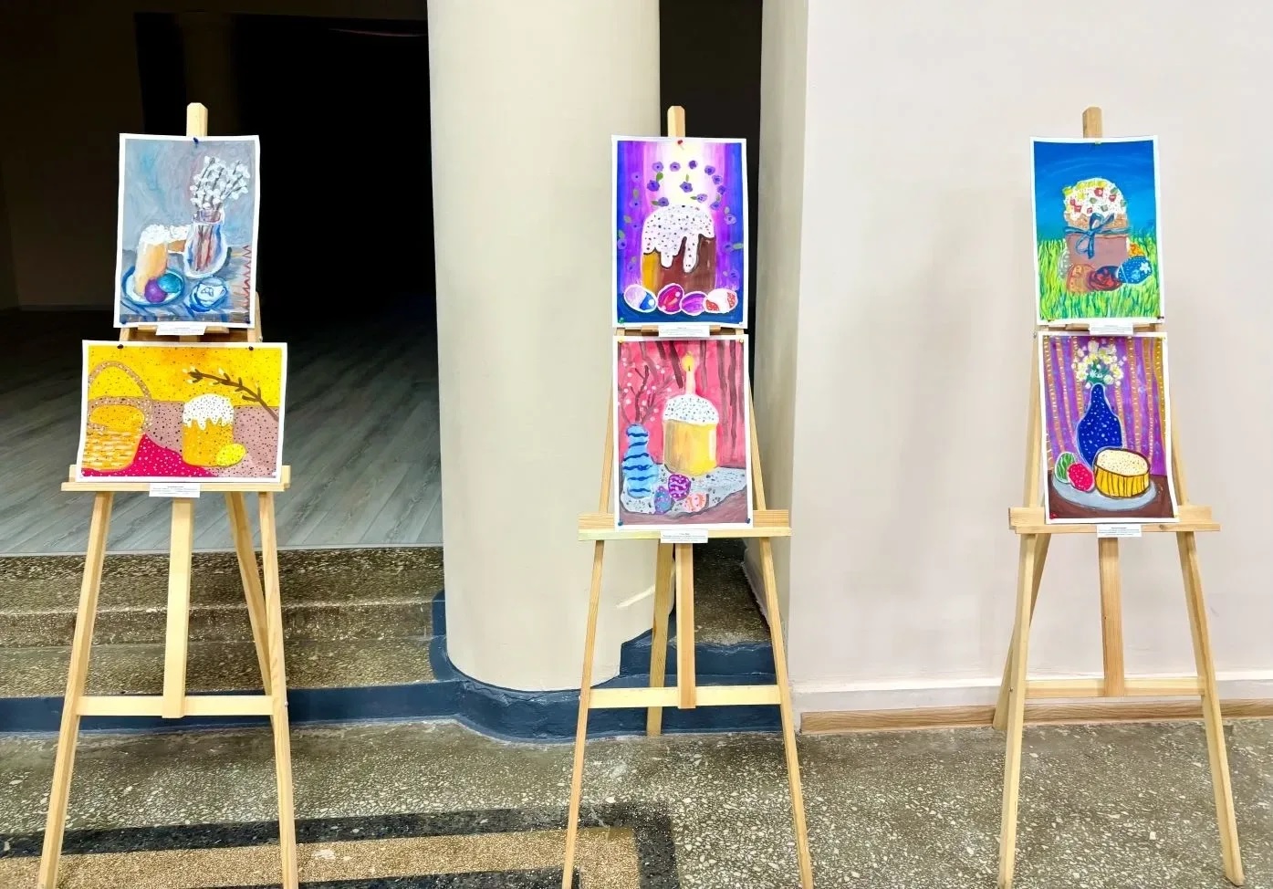 Выставка детских рисунков «Свет Пасхи»