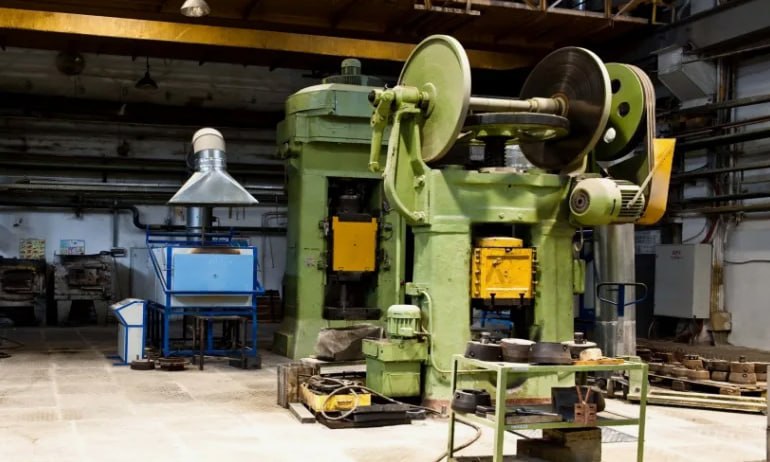 Кузнечно-штамповочный цех в Токмаке