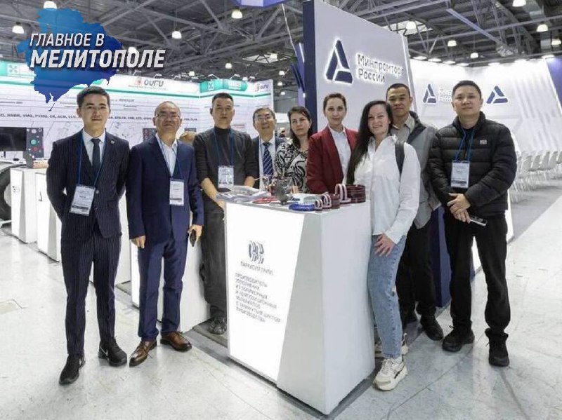 Представители компании «Паркхоум Групп»