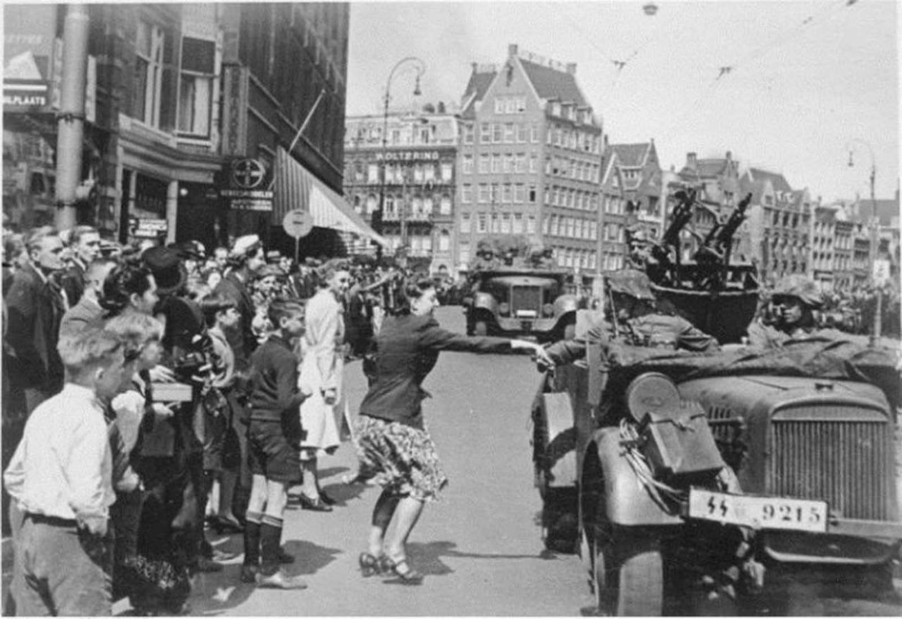 Амстердам приветствует новых господ: май 1940 года