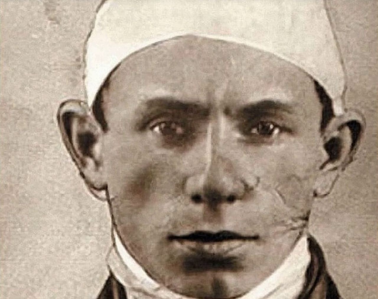 фотография Лёньки Пантелеева после задержания в 1922 году. Фрагмент 
