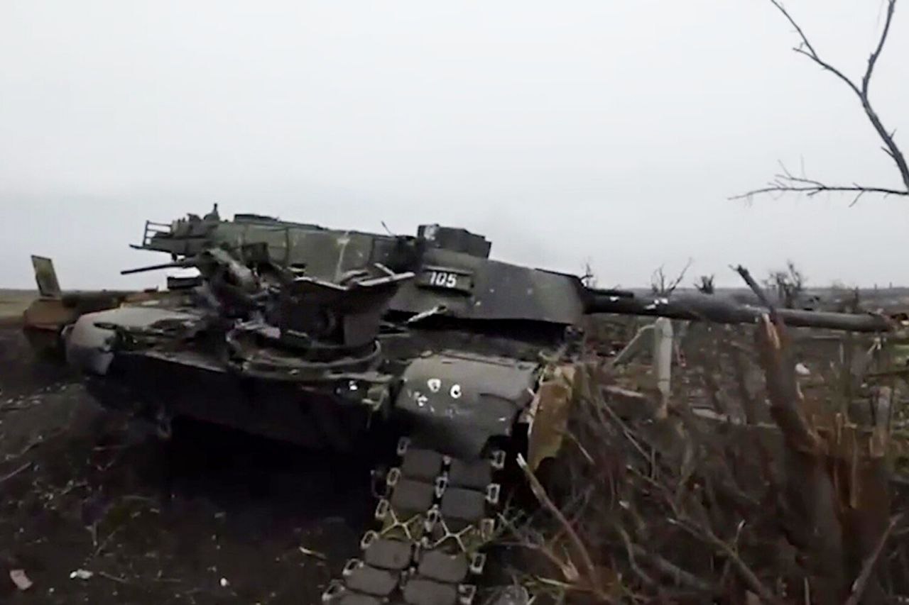 анк Abrams из США не помог ВСУ, уничтожен под Авдеевкой / gazeta.ru 