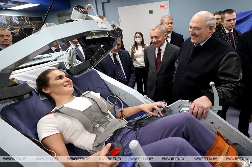 Лукашенко и Василевская в Центре подготовки космонавтов в 2022 году. Источник: БелТА