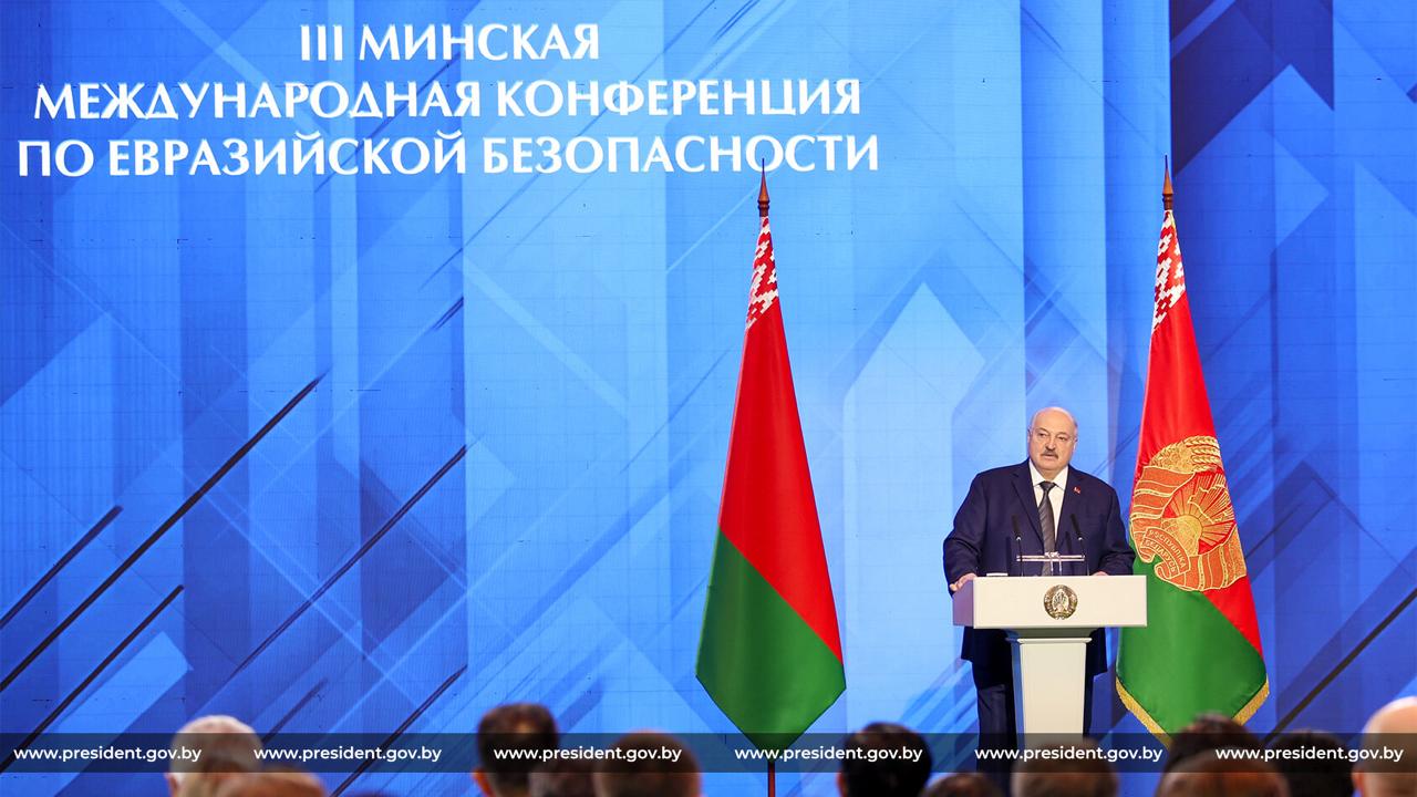 Президент Белоруссии Александр Лукашенко: «Так называемый цивилизованный мир пришёл к своему закату»