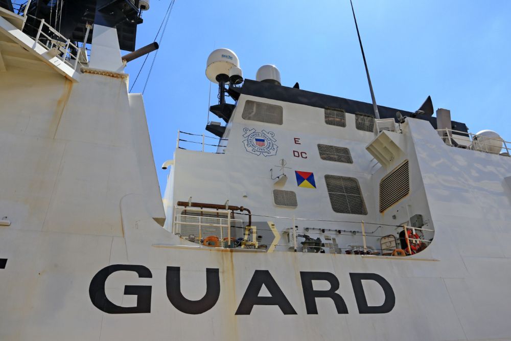 Фрегат Hamilton в Одесском порту. Источник – «Думская»