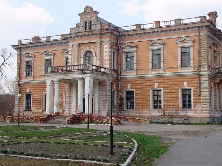 Дворцово-парковый ансамбль (дворец усадьбы Лещинских)