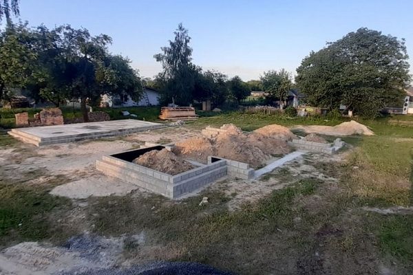 Строительство нового храма в селе Холопичи началось