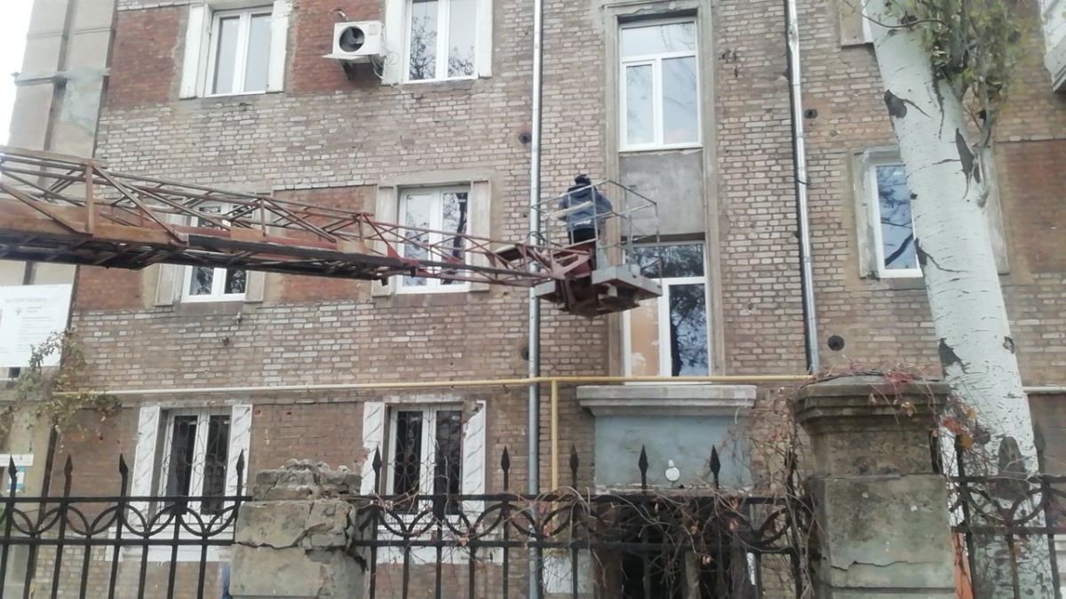 Один из 22-х домов, которые восстанавливают строители Ленинградской области