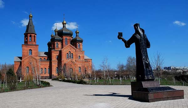 Памятник митрополиту Игнатию украинские боевики расстреляли из миномёта