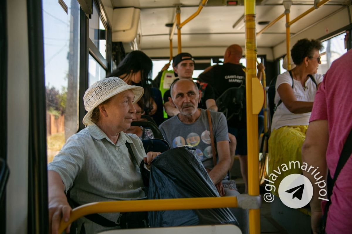 Санкт-Петербург спас Мариуполь от транспортного коллапса