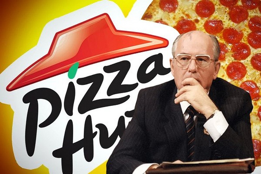 Бывшее высшее должностное лицо СССР в качестве рекламного лица сети Pizza Hut