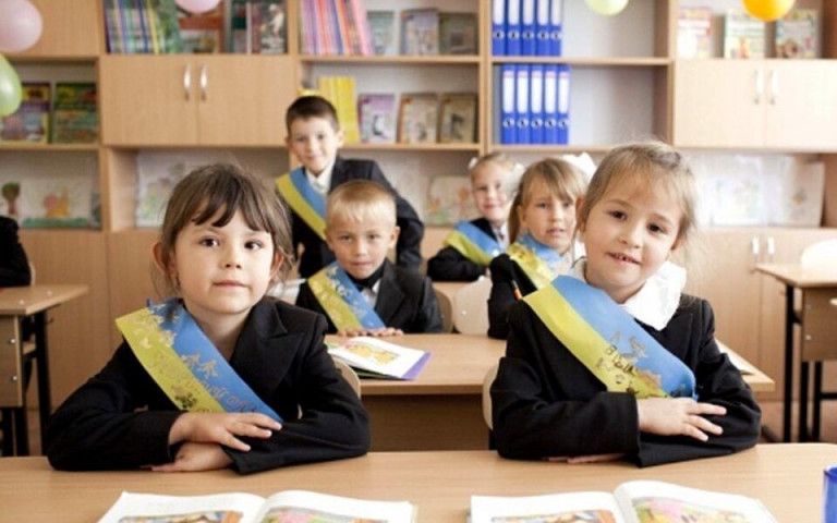 Русских классов на Украине меньше, чем венгерских и румынских