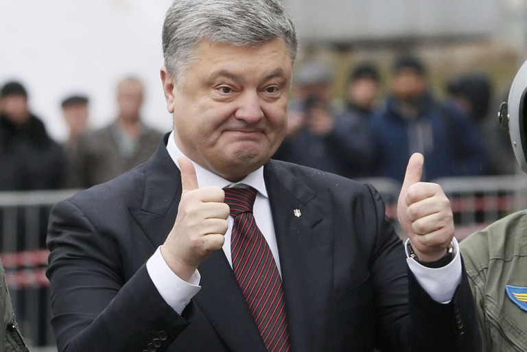 Порошенко укрепляет позиции