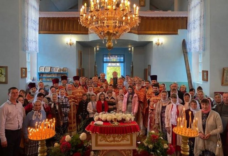 Освящение храма в селе Александровка Винницкой области, который строили три десятилетия