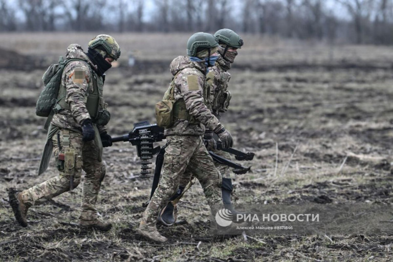 Российские морпехи в степях Донбасса. Источник – Телеграм-канал РИА новости